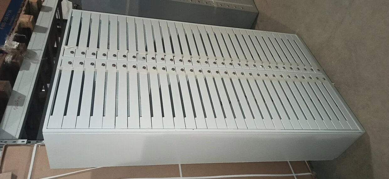 Фото - шкаф абонентский ша-60 с прорезями уценка